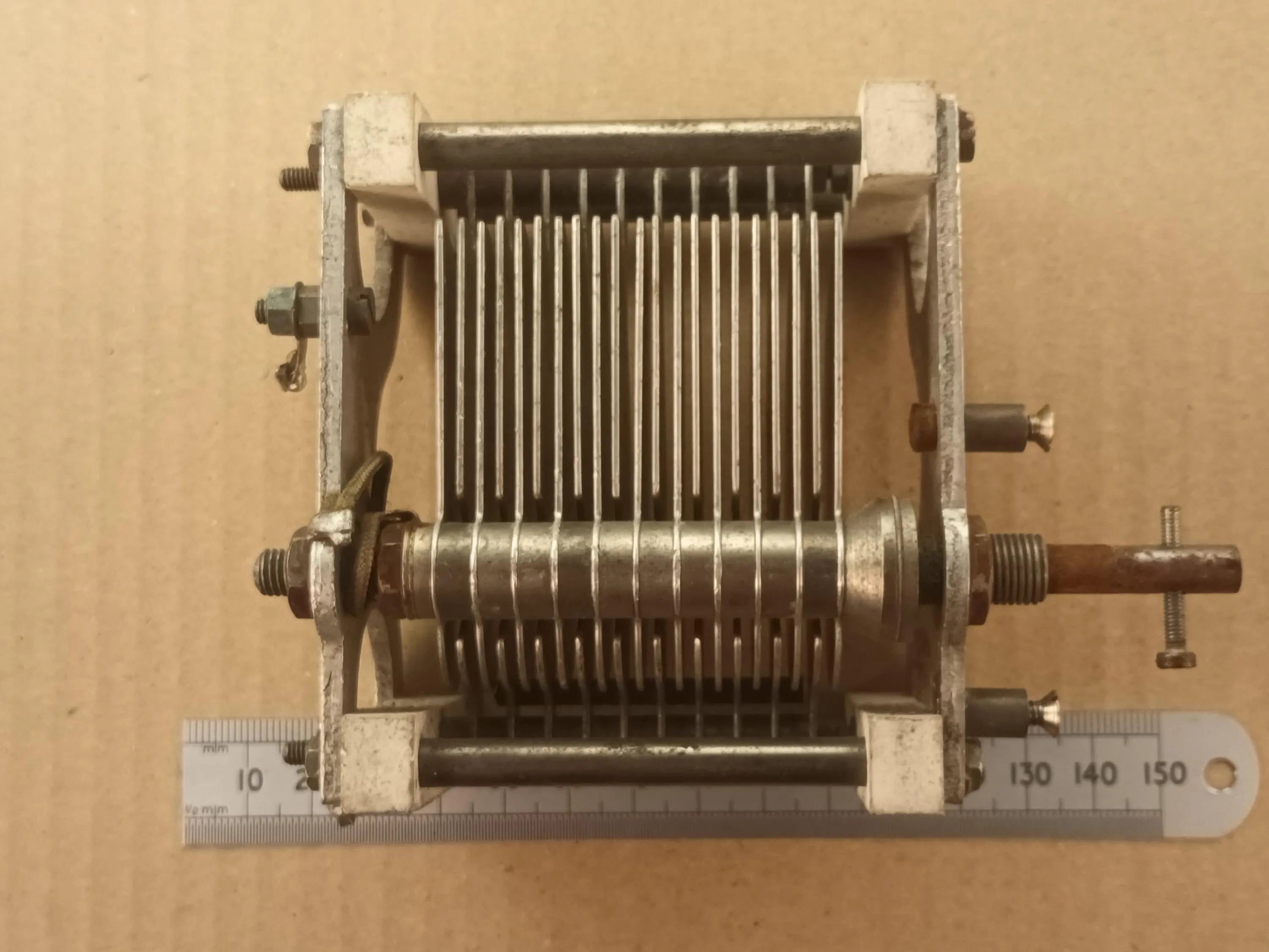200pF High Voltage Air Spaced Variable Capacitor For Mag Loop TX or ATU Air Ministry
