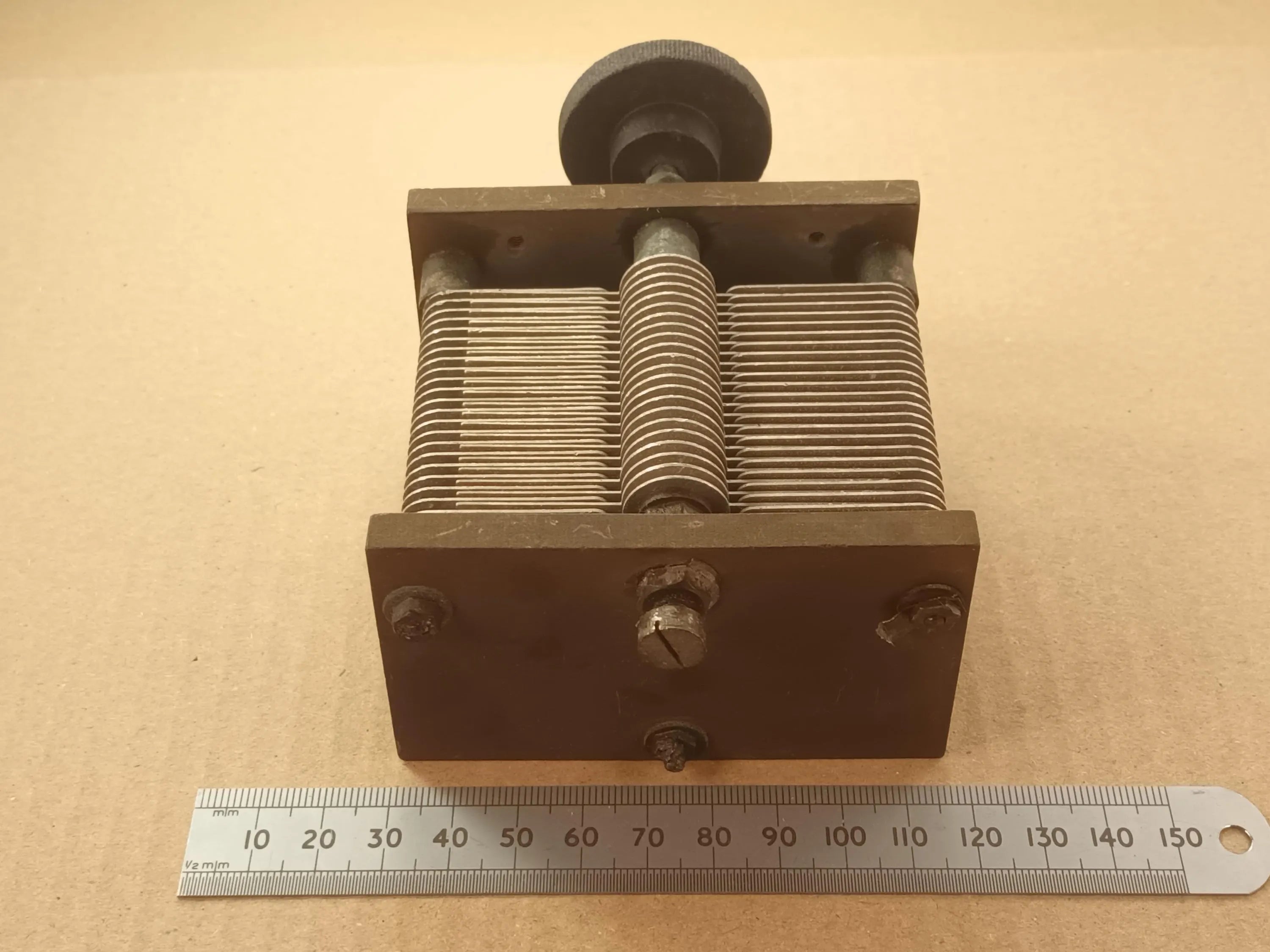 Variable Tuning Capacitor 60 to 1000pF