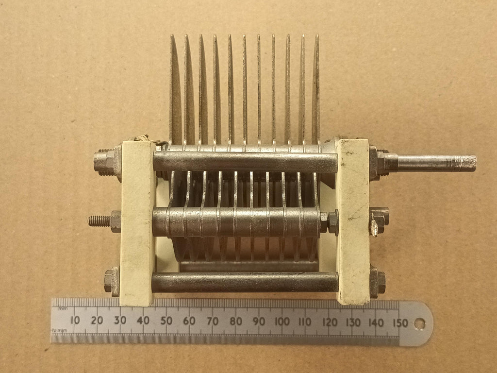Variable Capacitor High Voltage 24 to 210pF Antenna Tuning