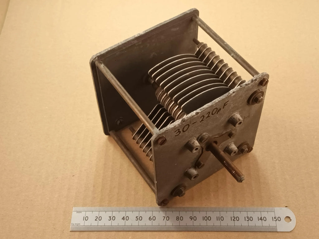 Variable Capacitor Air Spaced High Voltage 32 to 220pF Antenna Tuning