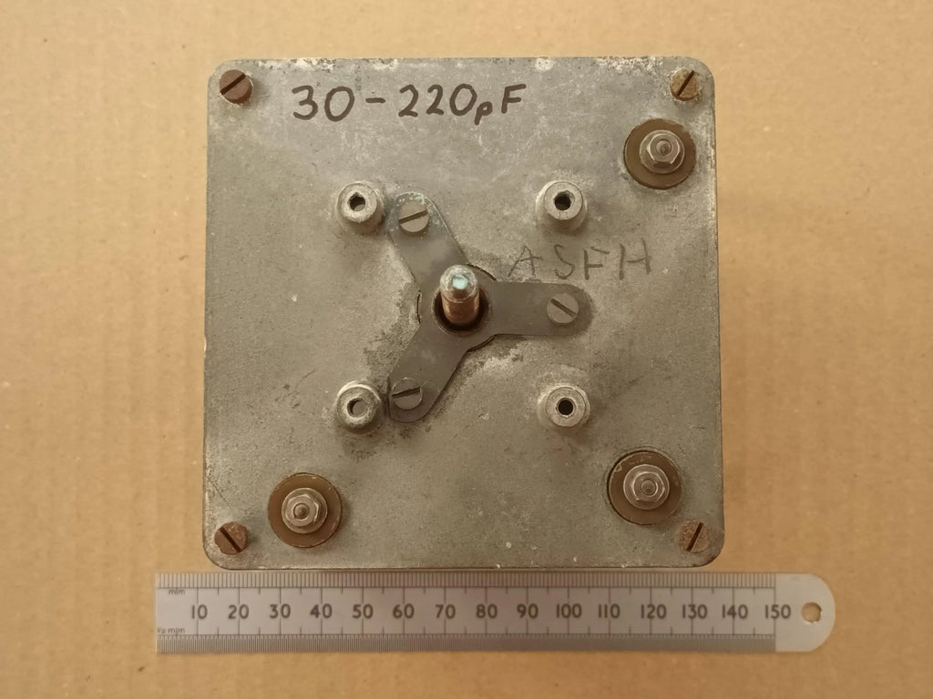 Variable Capacitor Air Spaced High Voltage 32 to 220pF Antenna Tuning
