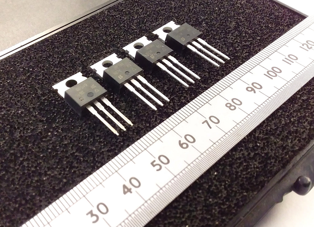 MOSFET Power Transistors From Vishay Siliconix TO-220