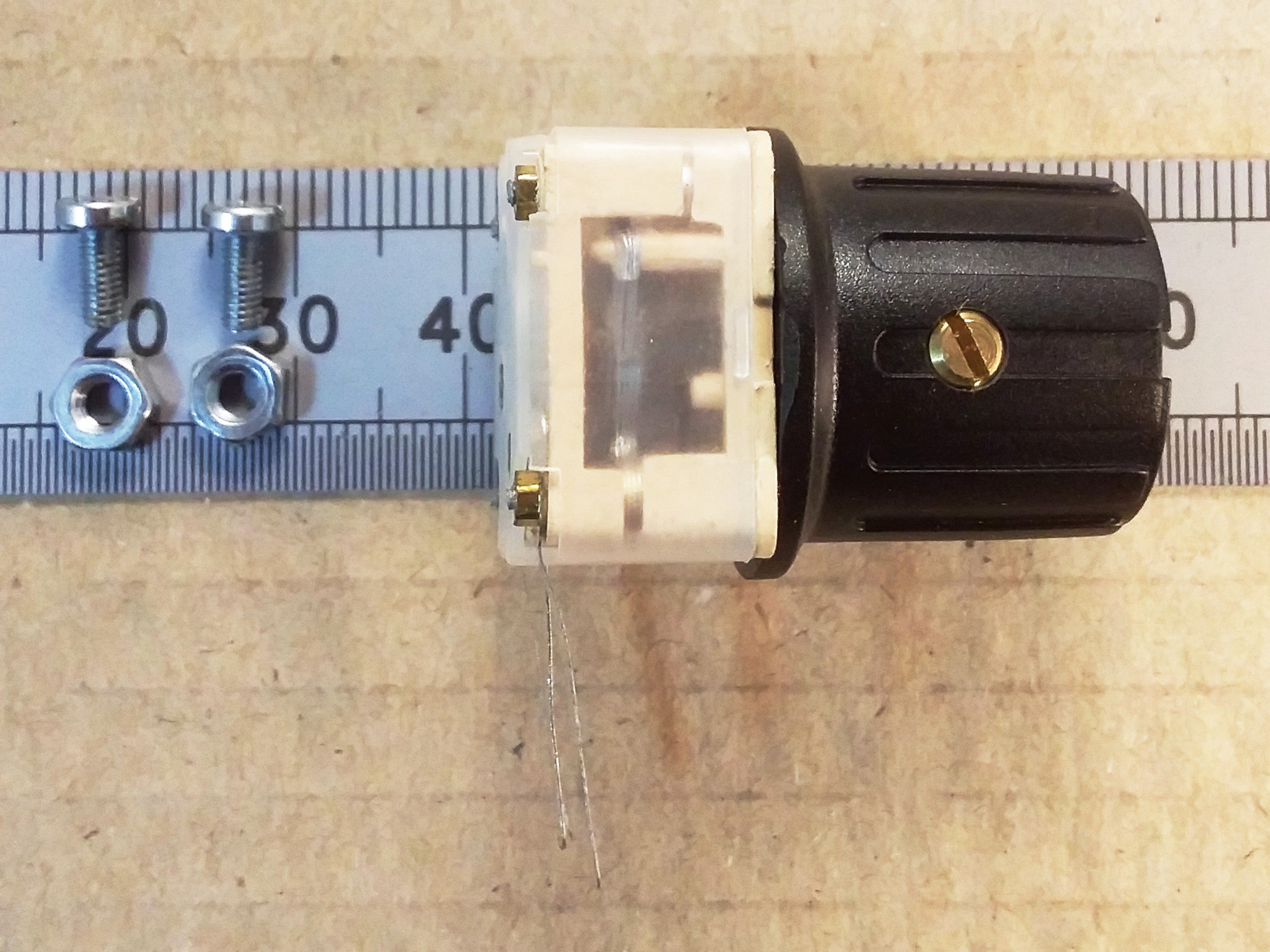 Variable Capacitor Dual Gang For AM Radio Projects Screws Control Knob 65pF 145pF