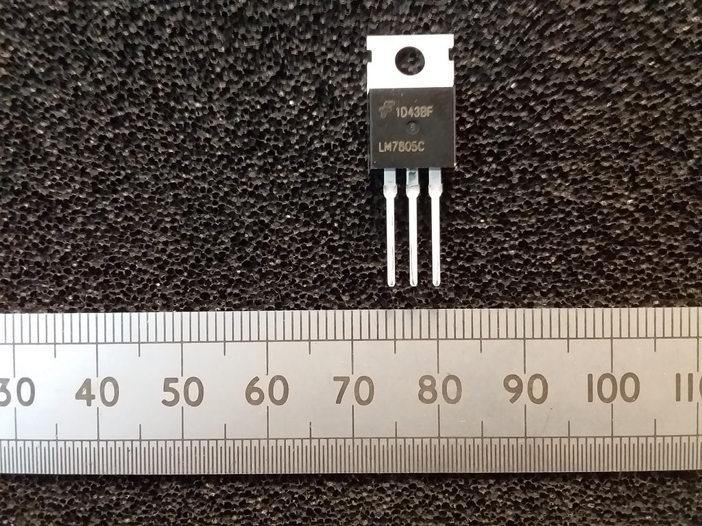 Linear Voltage Regulator IC Three Terminal TO-220 Negative And Positive