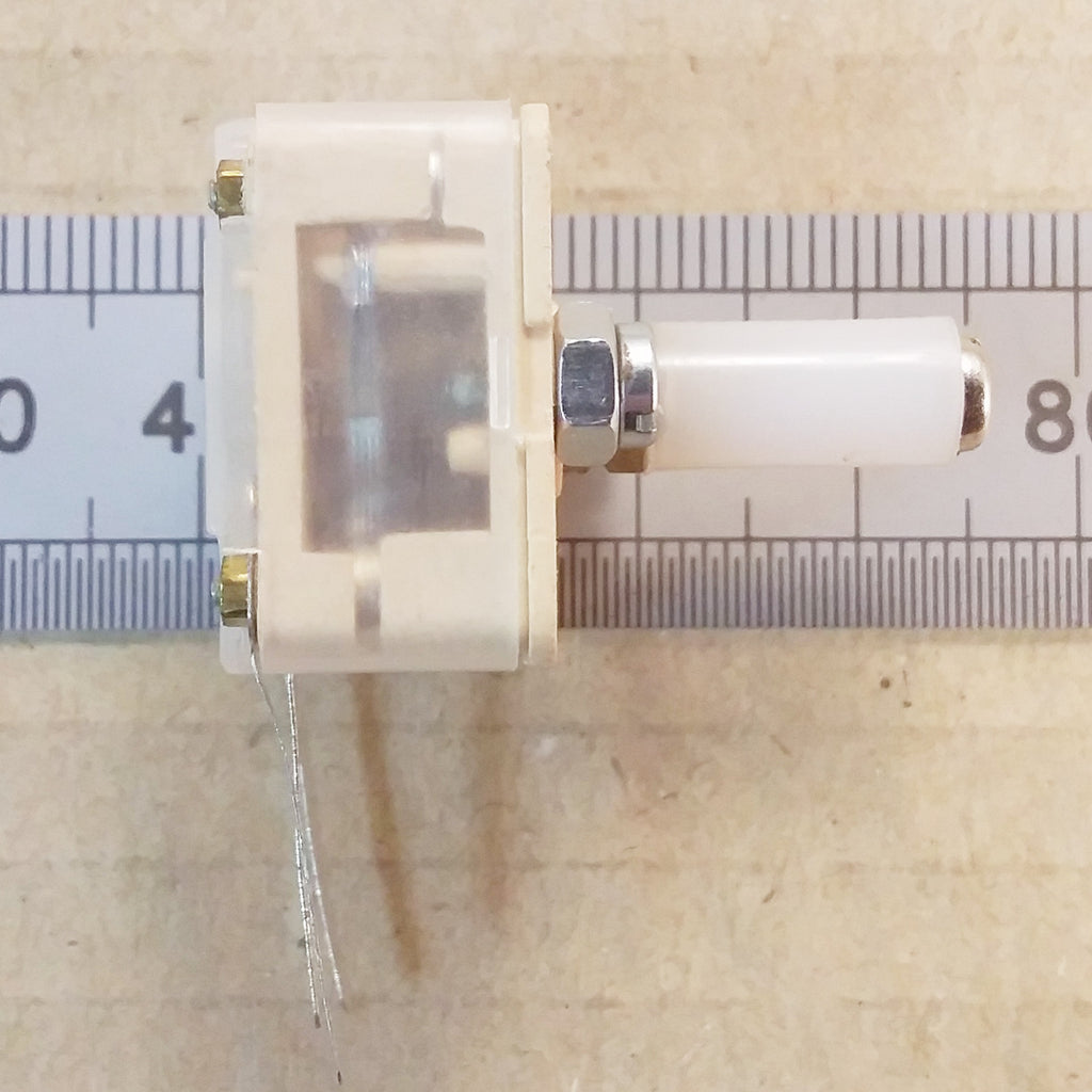 Variable Capacitor Long Shaft 65 145pF With Mounting Screws AM VC SS