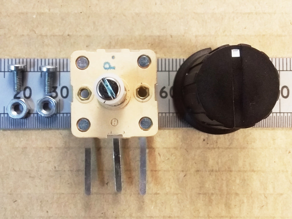Variable Capacitor Dual Gang For AM Radio Projects Screws Control Knob 65pF 145pF