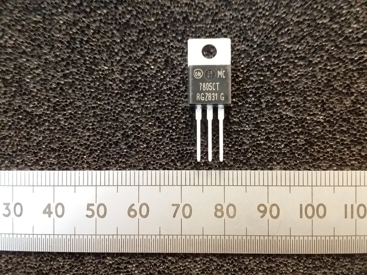 Linear Voltage Regulator IC Three Terminal TO-220 Negative And Positive