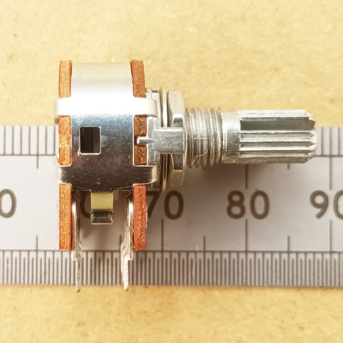 Stereo Balance Blend Track Center Detent Control Potentiometer MN BAL