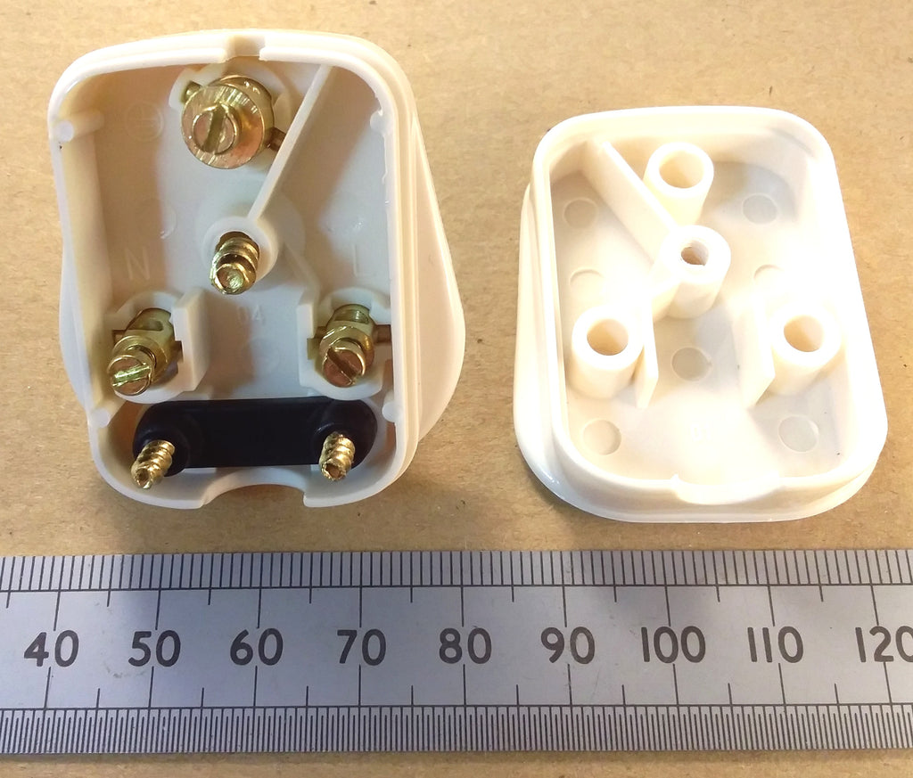 Round Pin Mains Power Plug 5 Amp 5A 250V UK British BS546A