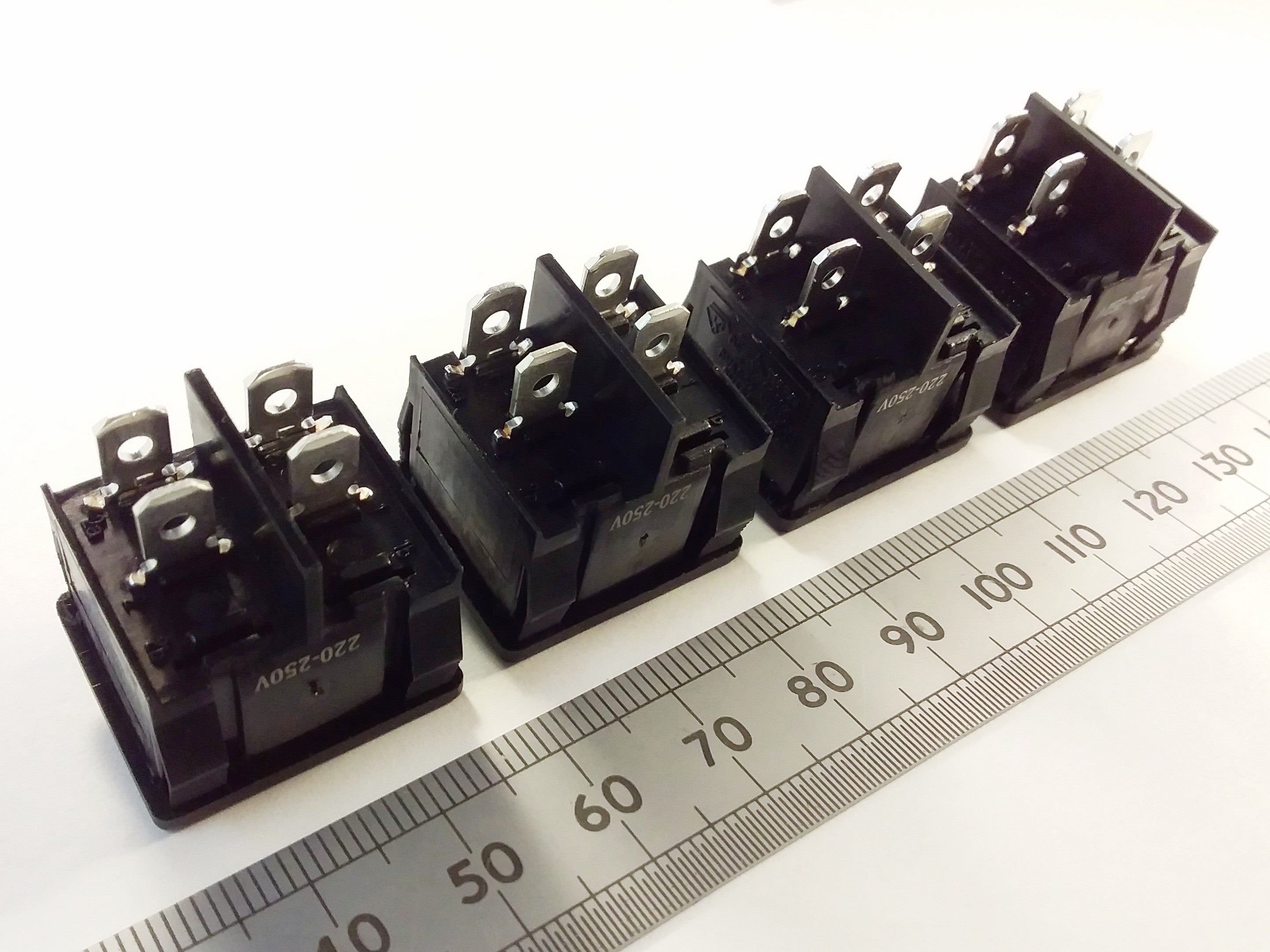 Rocker Switch Mains Power Neon Illuminated DPST 250V 6 Amp