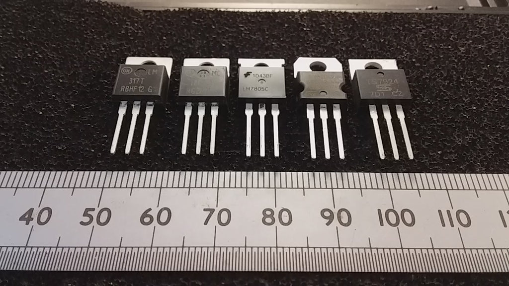 Linear Voltage Regulator IC Three Terminal TO-220 Negative And Positive