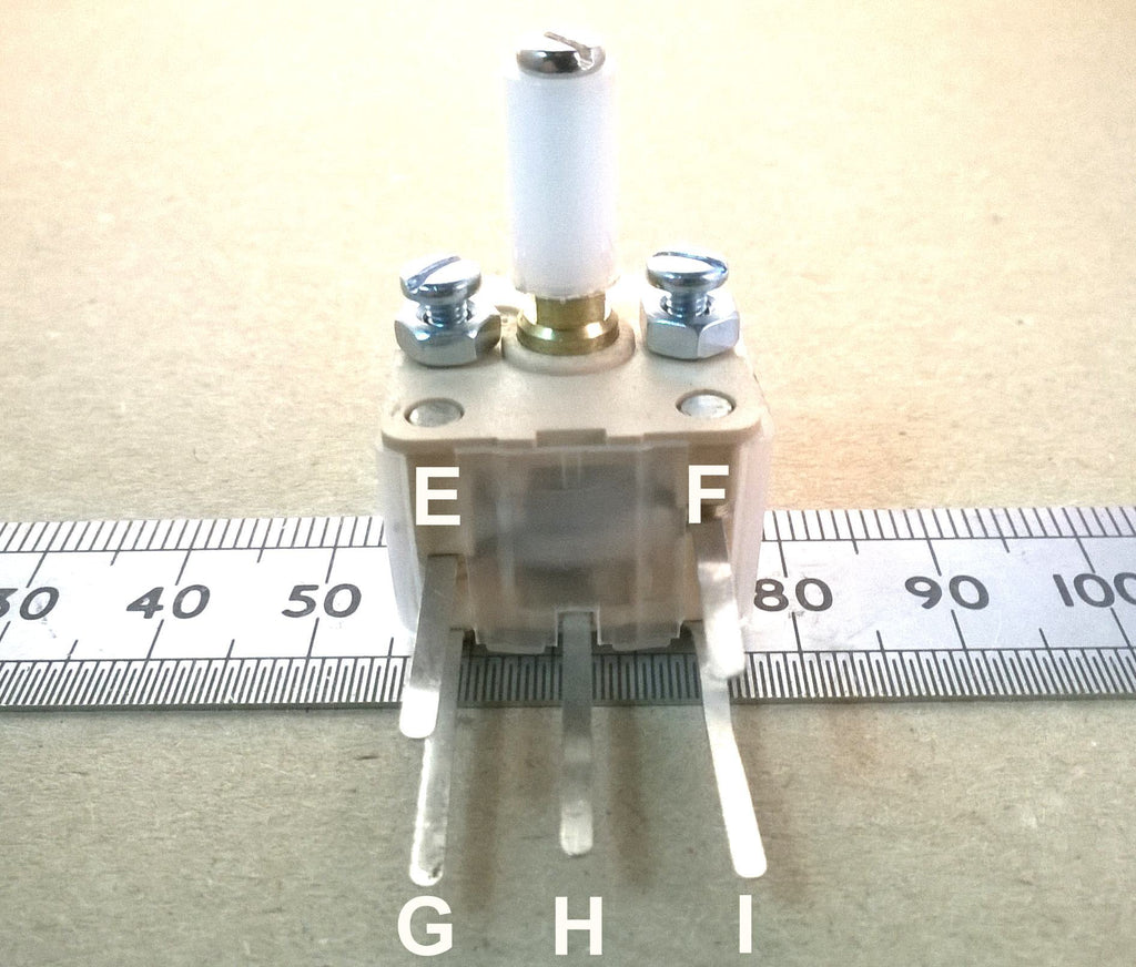 Variable Capacitor 4 Gang AM FM 266pF 20pF X2 Knob Screws 500pF Total