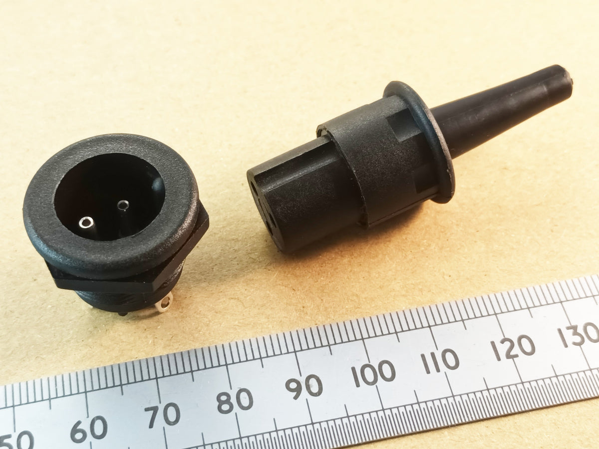 Weller Soldering Station Bulgin 3-Pin Panel Plug Power Connector Socket