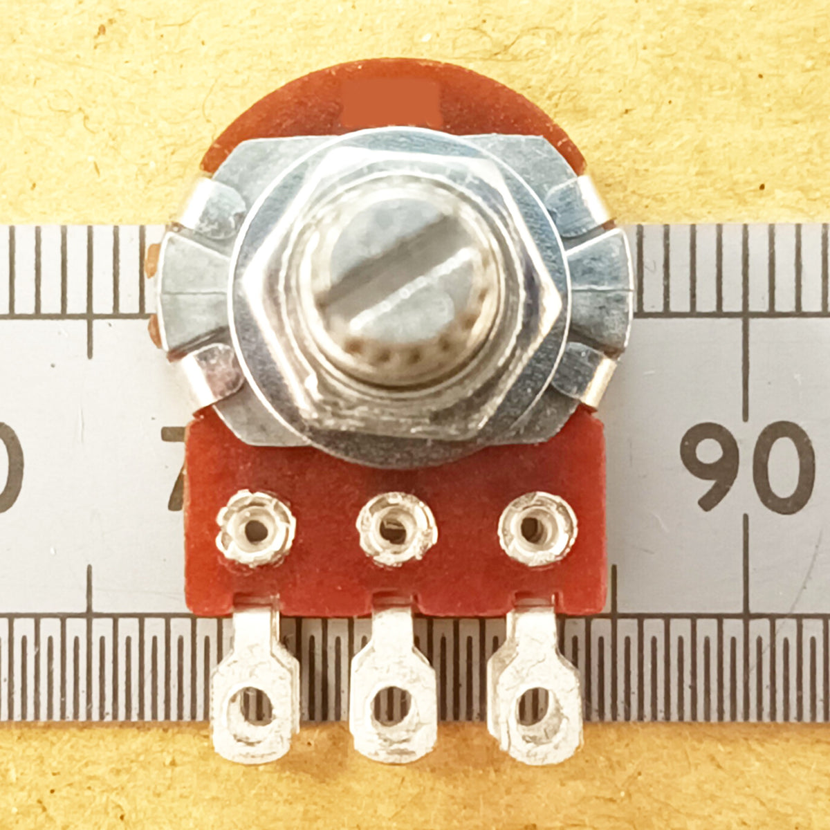 Stereo 16mm Logarithmic Potentiometer Solder Lug Splined Dual Log A SLST