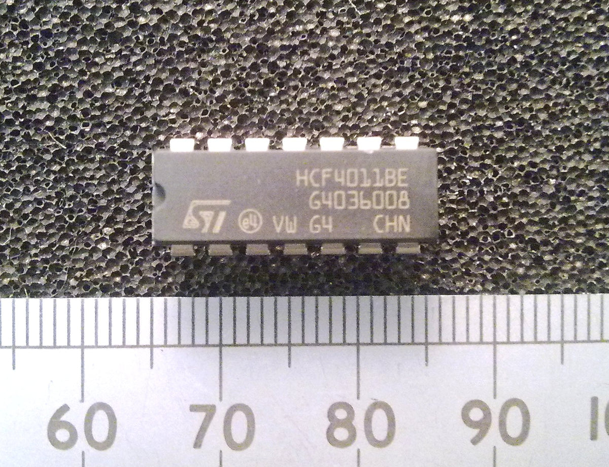 4000 Series CMOS Logic IC Dil Chips By Texas Instruments