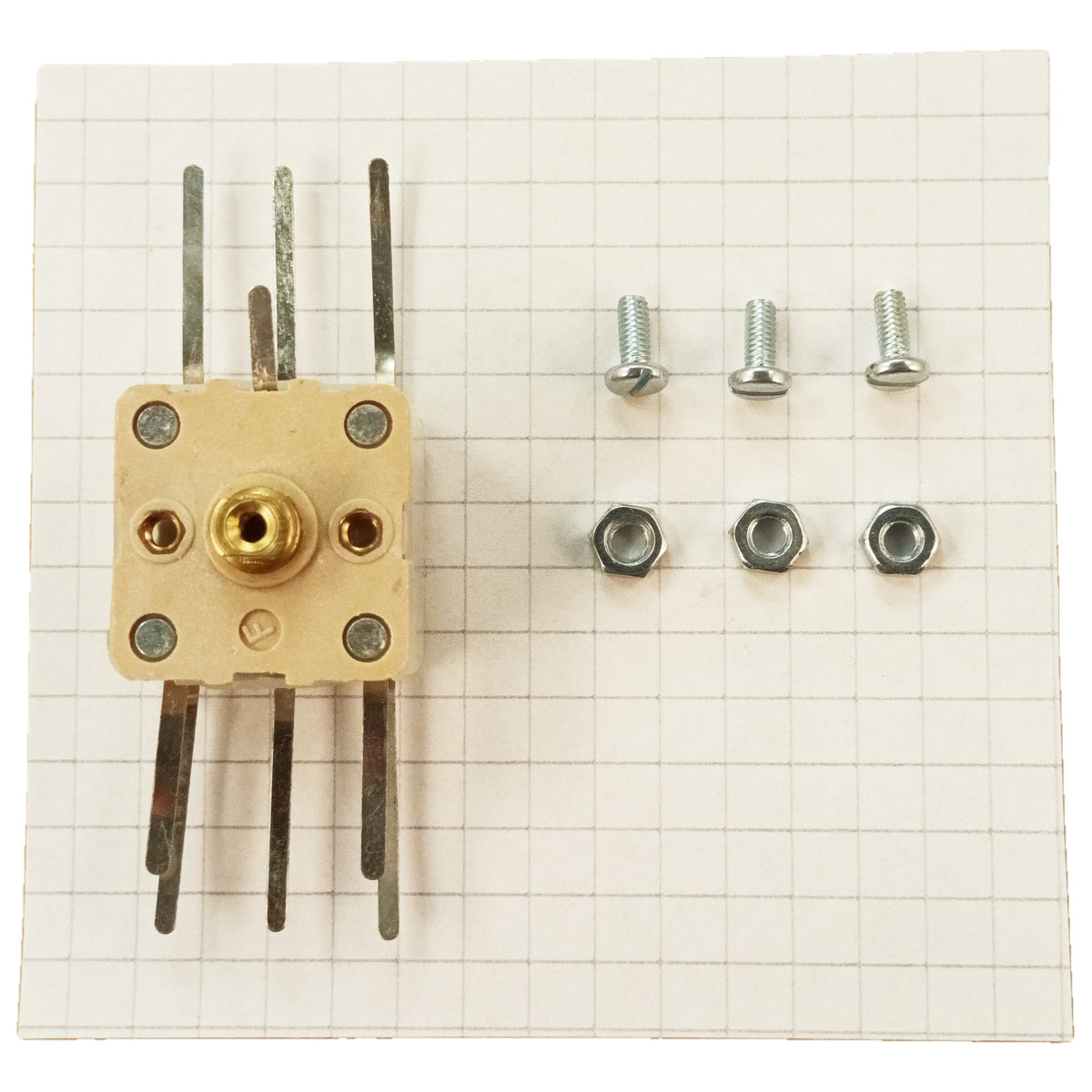4 Gang AM FM Variable Capacitor 266pF 20pF X2 With Screws