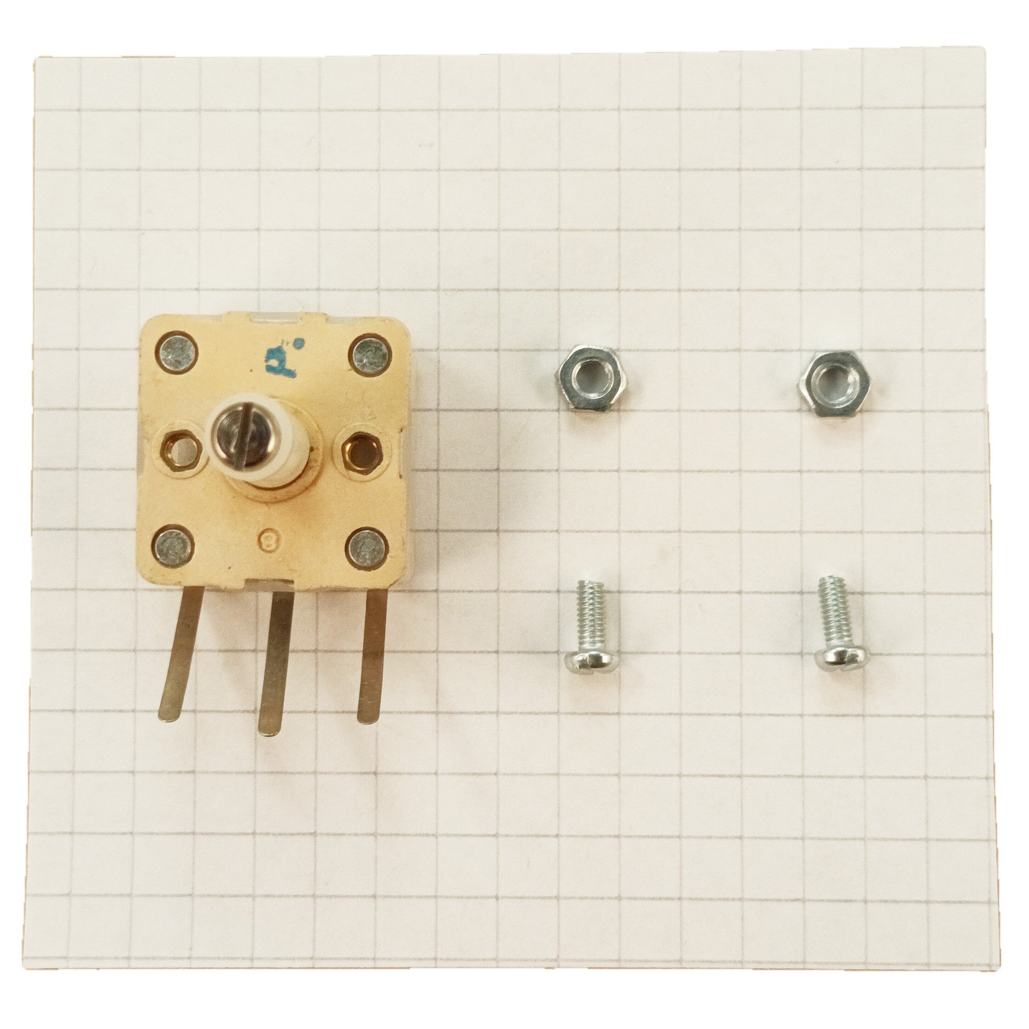 Variable Capacitor Long Shaft 65 145pF With Mounting Screws AM VC SS