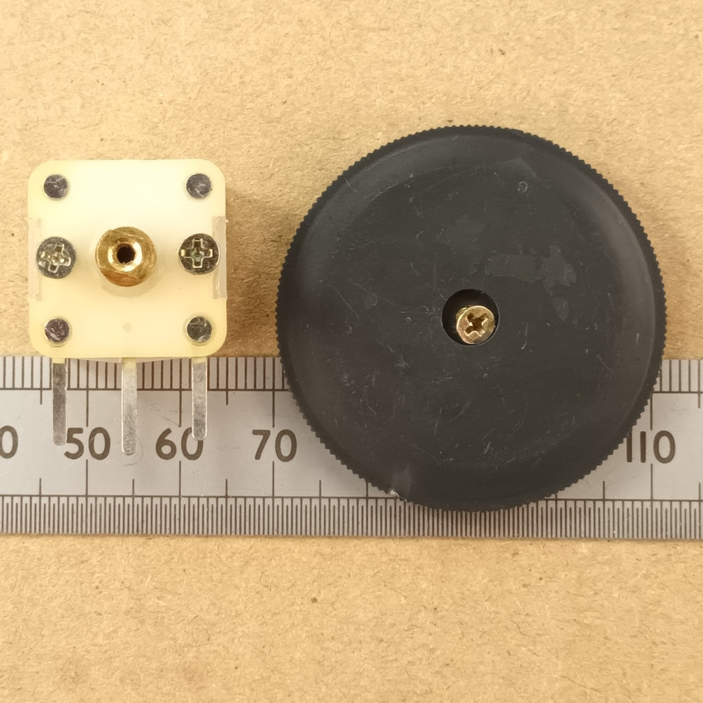 Variable Tuning Capacitor Dual 2 Section 60 140pF Thumbwheel Knob & Screws