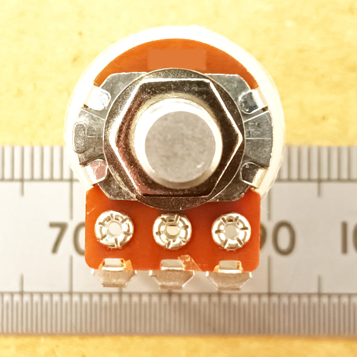 Potentiometer Equalizer Tone Vertical 6.35mm 0.25 Inch Round W VR63L