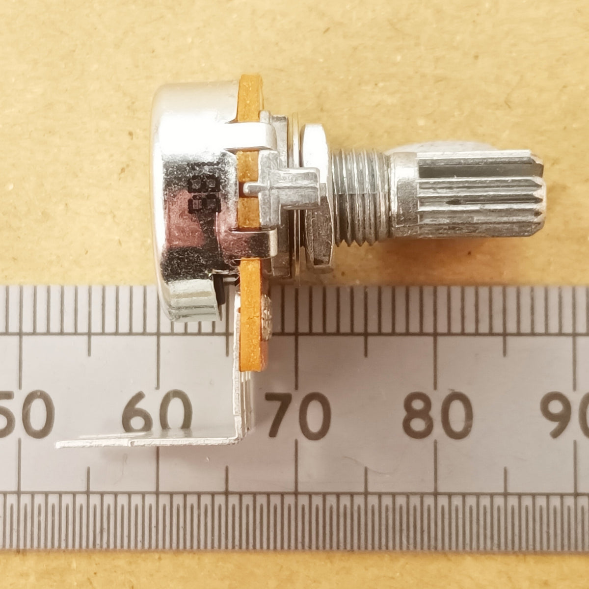 Audio Volume Potentiometer Vertical PCB Splined Shaft 16mm Logarithmic A VT18