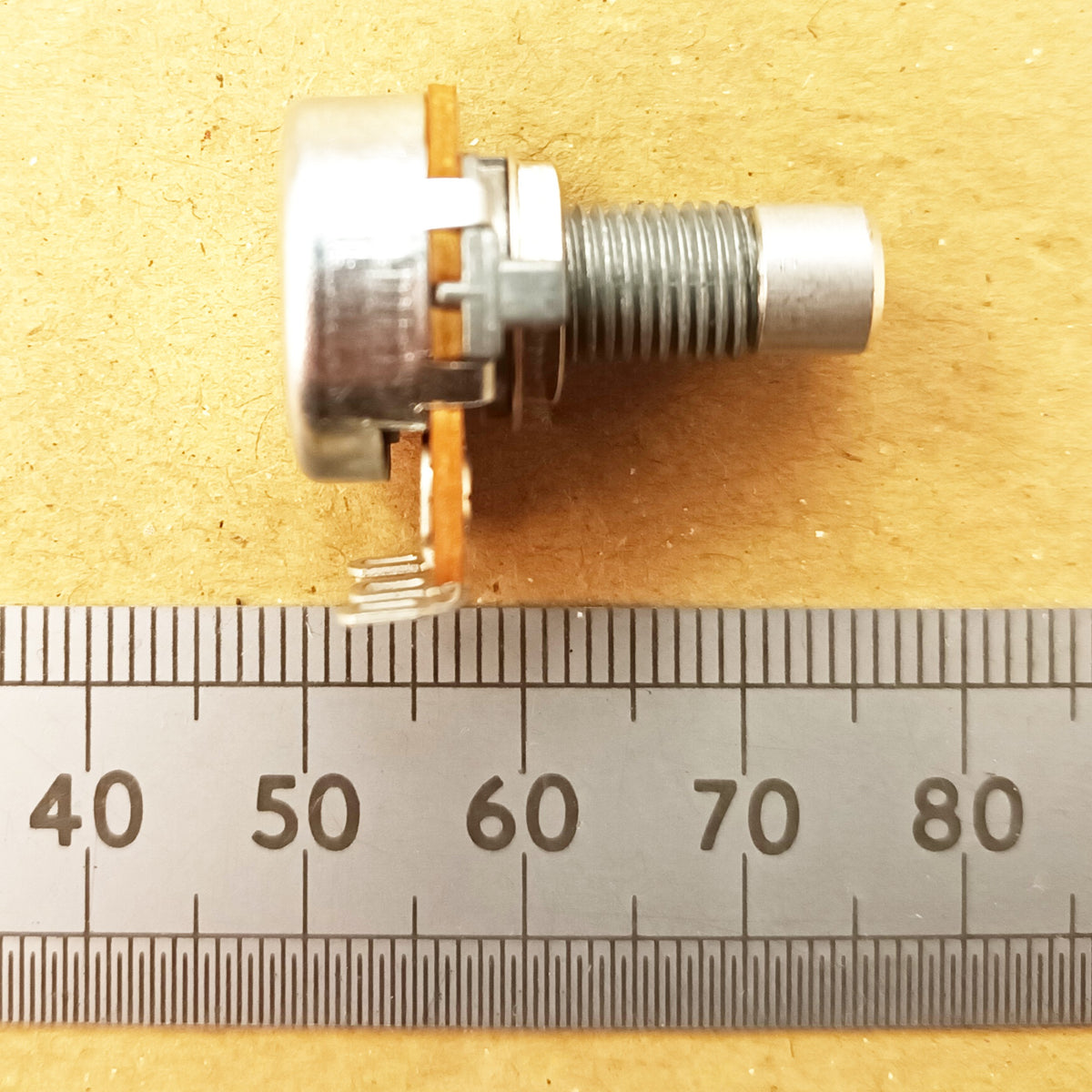 Long Thread 6.35mm Round Shaft Solder Lug 16mm Linear Potentiometer B R63GL