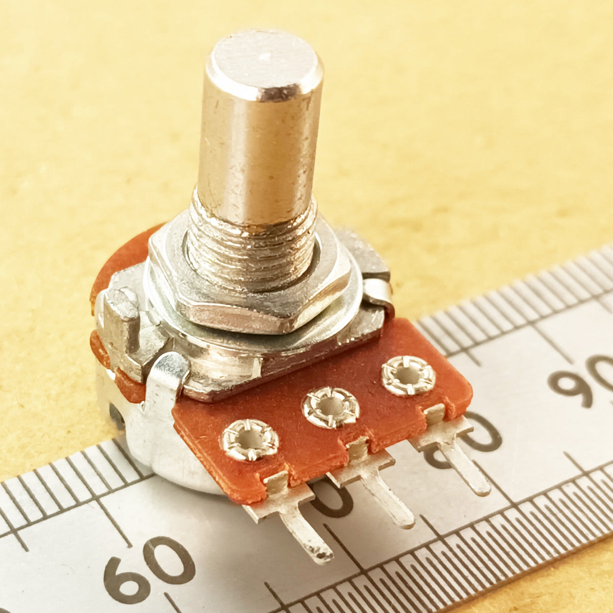 Potentiometer 6mm Round Shaft PCB Pins 16mm Logarithmic A RSP60